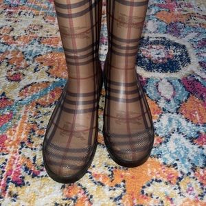 Brand new Burberry rain boots
